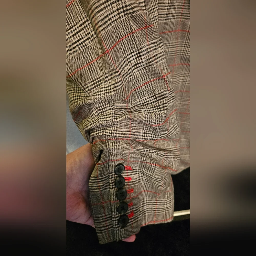 1. State Women's Brown Plaid Blazer - Picture 5 of 6